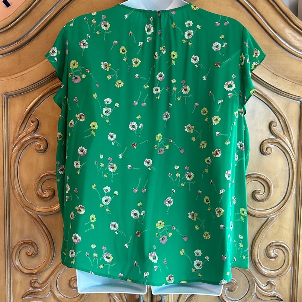 Cynthia Rowley green floral blouse - Picture 4 of 8